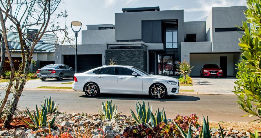  Volvo S90 D5 R-Design 2017 года  (ZA) (фото 10 из 12)
